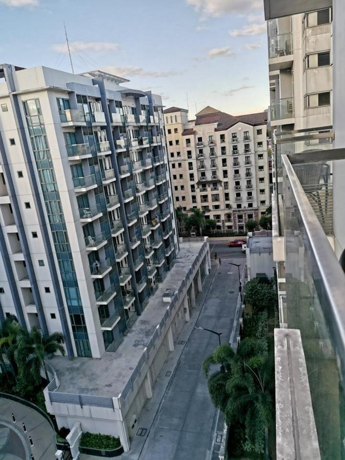 Palm Tree Villas Pasay Eksteriør bilde